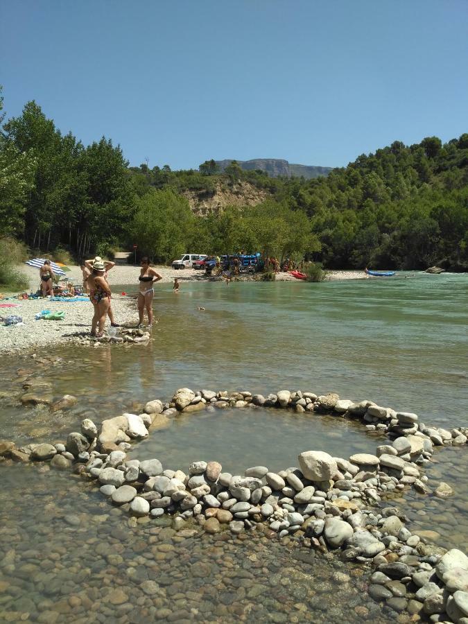 Natura Jordan Murillo de Gállego Buitenkant foto